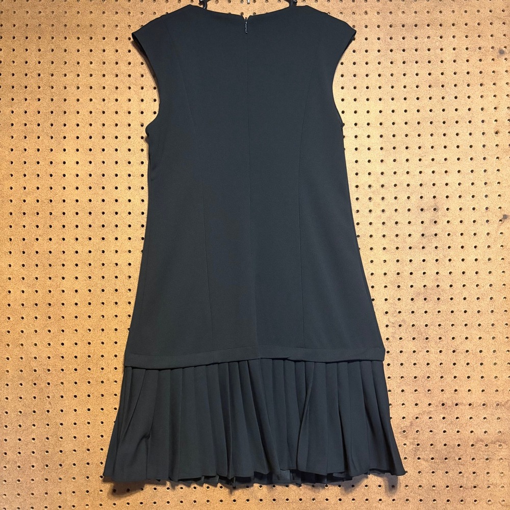 Karl Lagerfeld Paris Shift Dress 8 Black Pleated Hem Button Shoulder LBD Mod - Picture 2 of 6